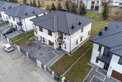 Dom Sprzedaż Łazy