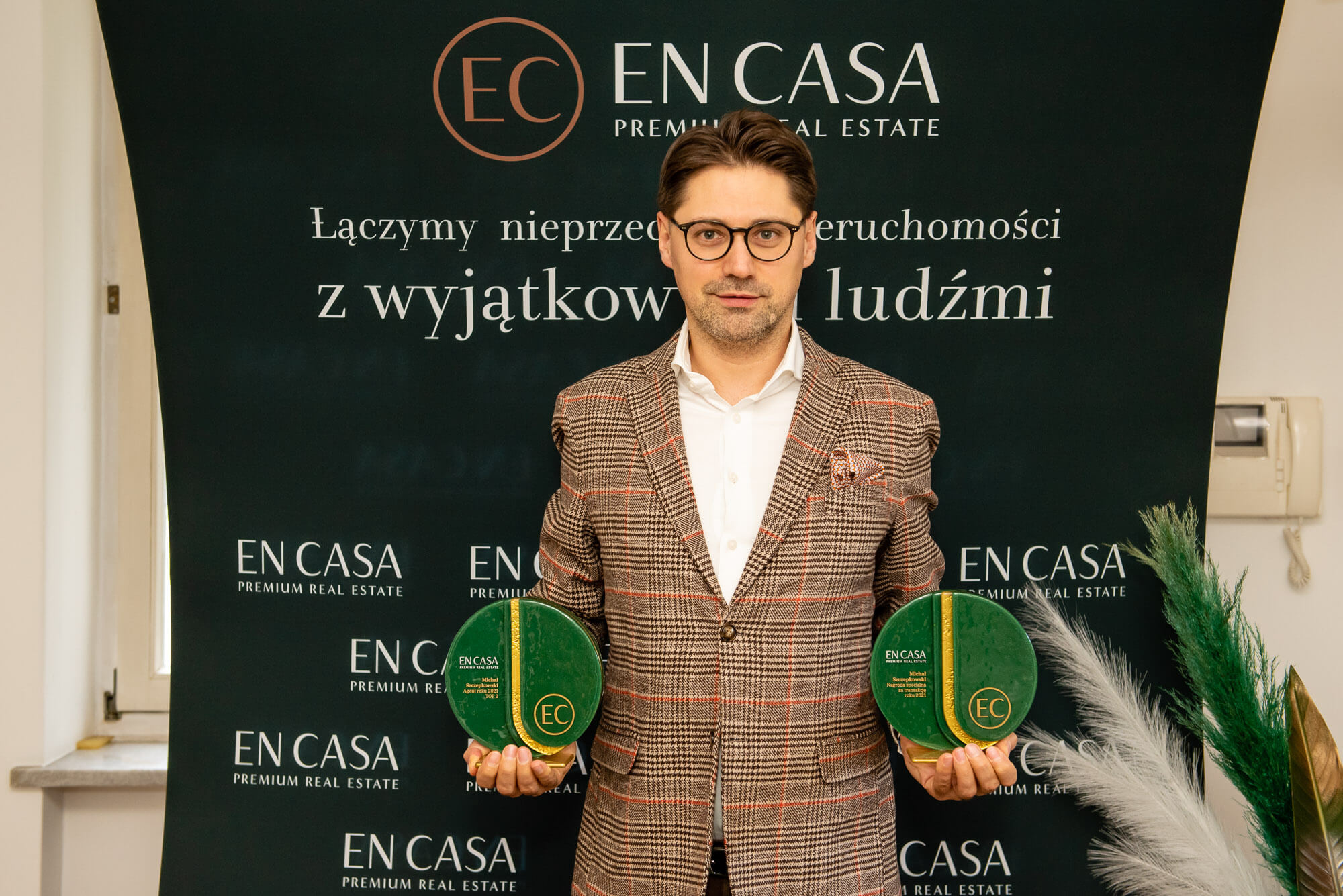 Michal-Szczepkowski-agent-nieruchomosci-En-Casa-Premium-Real-Estate