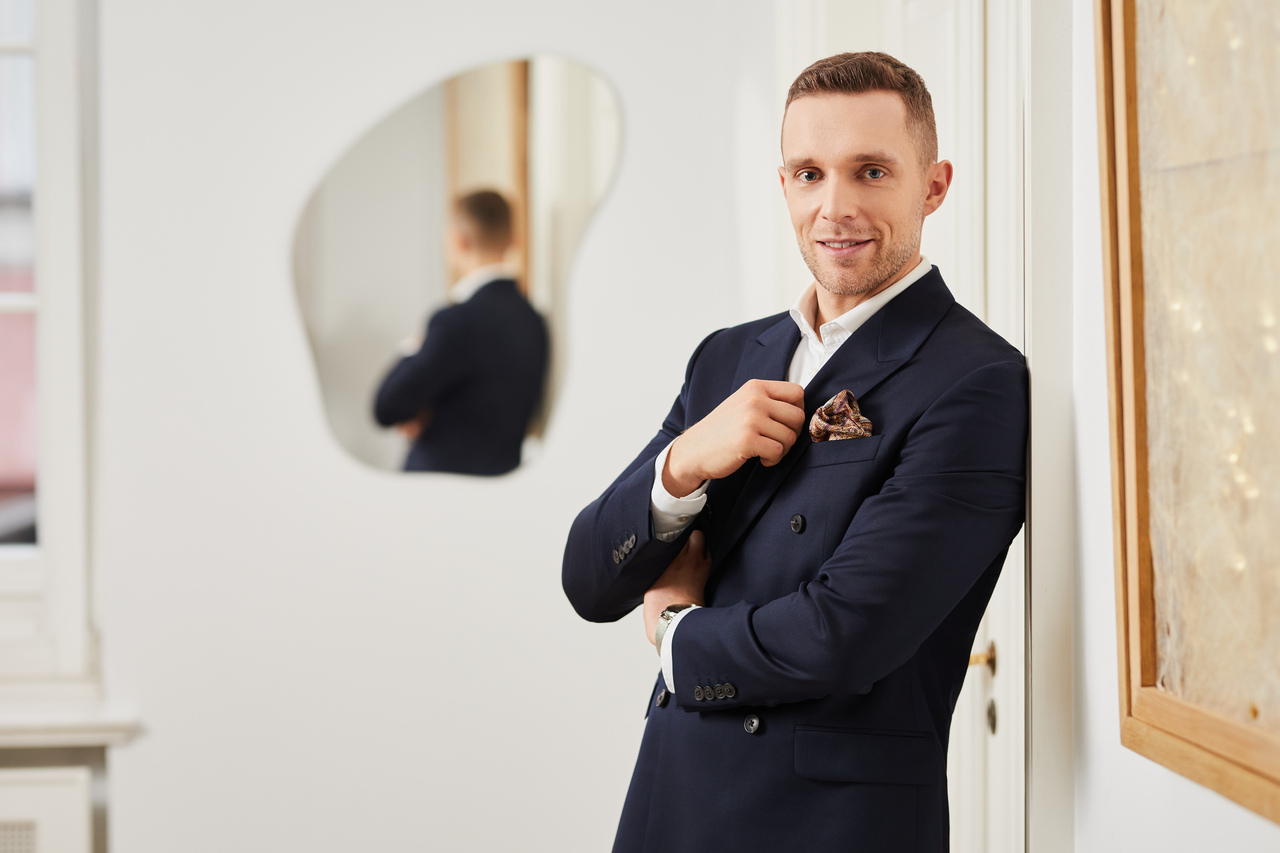Daniel Tarka, Lokalny Agent nieruchomości, Praga-Południe